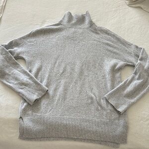 Abercrombie & Fitch Heather Gray Turtleneck Sweater